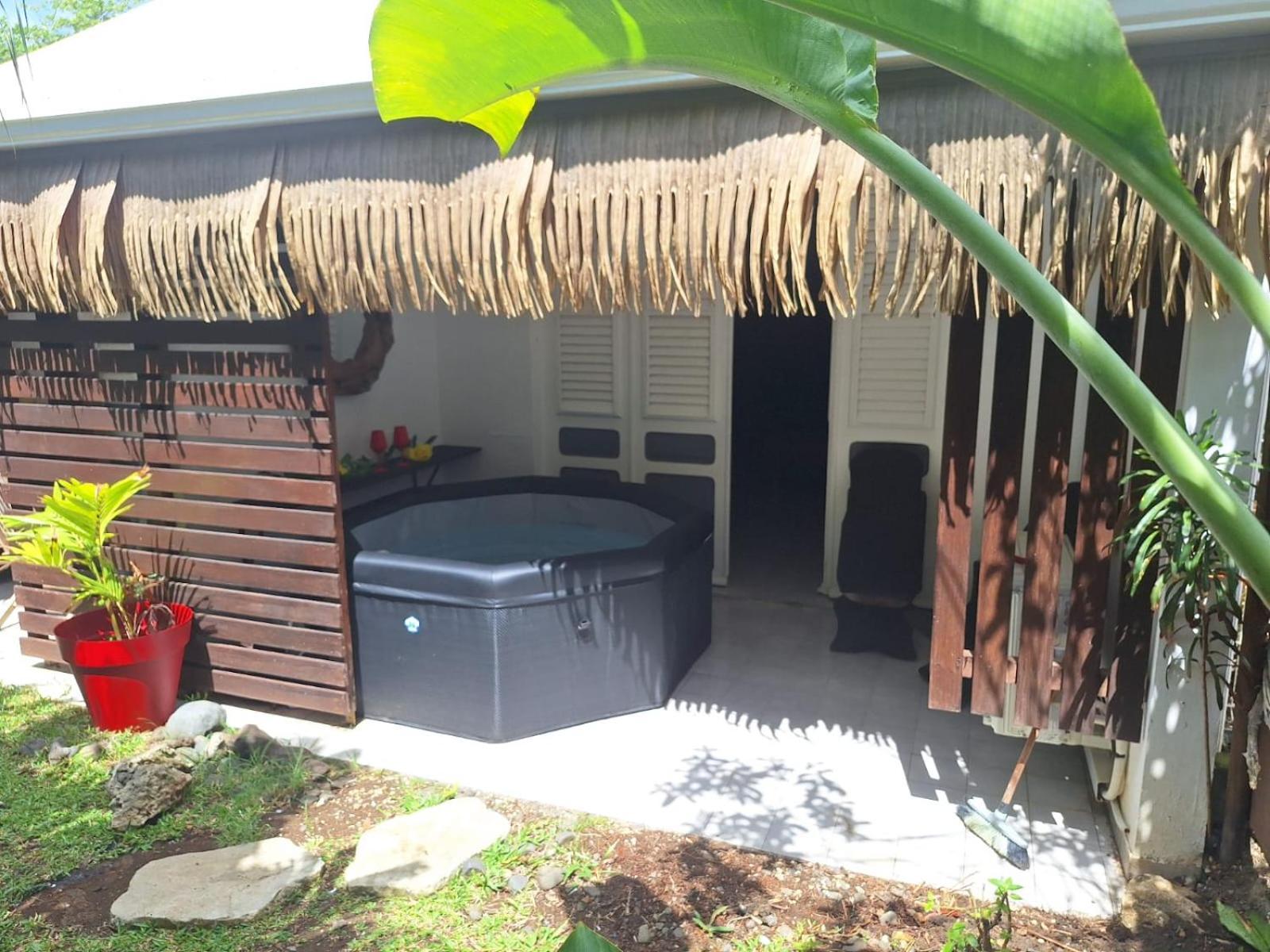 Orcea & Spa Sejours Ecofriendly Sainte-Anne Luaran gambar